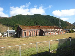旧和田山機関庫