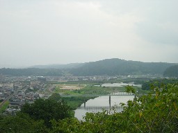 尾関山から見た江の川