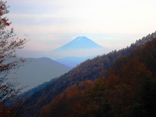 峠から望む富士山