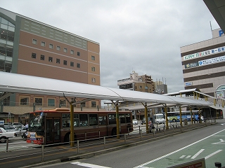 三田駅前