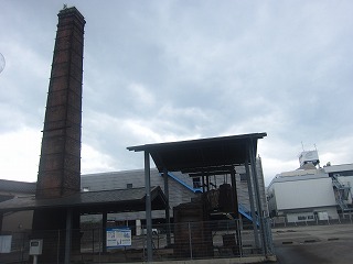 旧南部鋳造所の煙突とキュポラ