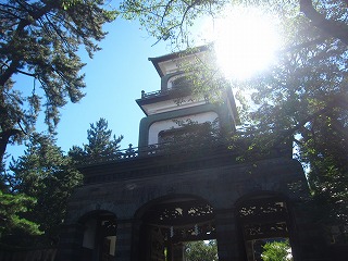尾山神社・神門