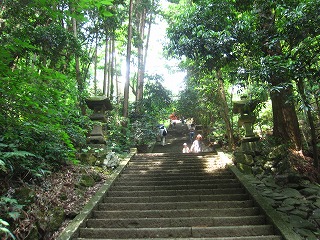 太平山神社参道の石段