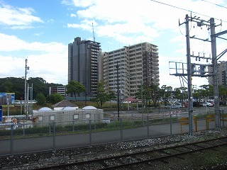 JR新飯塚駅東側のマンション群