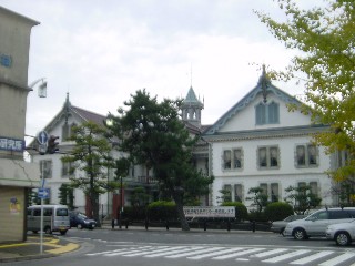県政記念館