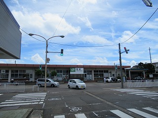 JR巻駅