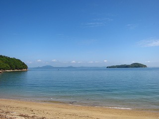 真鍋島の海岸風景