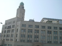 横浜税関、「クイーン」の塔