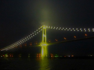 白鳥大橋の夜景