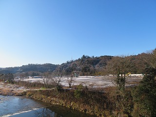 川内追廻地区を望む