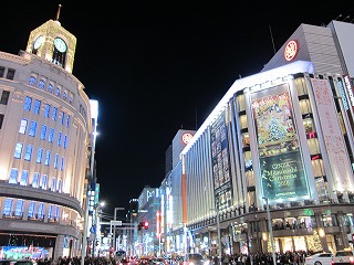 銀座・きらめく夜の風景