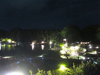 ライトアップされた岡山・後楽園の風景