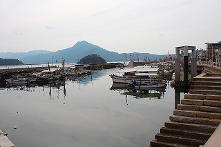 因島土生町の漁港の風景