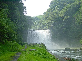 神川大滝公園、迸る風景