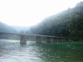 仁淀川・浅尾沈下橋の風景