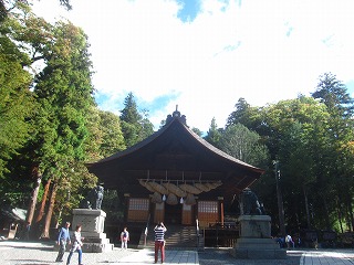 諏訪大社下社秋宮の風景