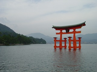 厳島神社の大鳥居