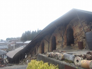 窯元散策路、登り窯のある風景