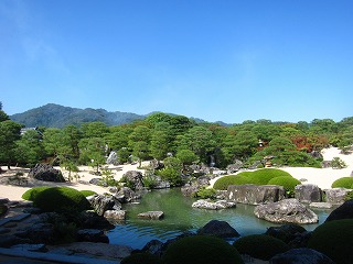 足立美術館の庭園