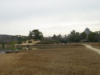 後楽園と岡山城を望む風景