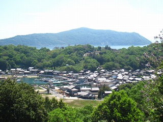 笠岡諸島・真鍋島の集落遠景