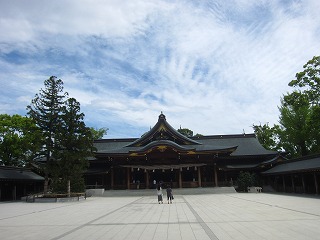 寒川神社の風景