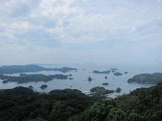 石岳展望台から望む九十九島の風景