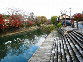 八幡堀・雁木の見える風景